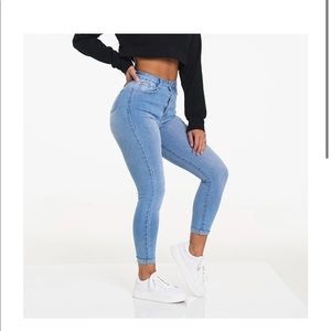 Navishape light wash jeans